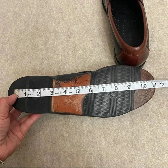 Johnston & Murphy Black Brown Leather Tassel Slip On Loafers Mens size 10.5M - Picture 10 of 10